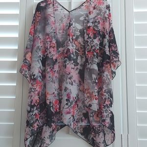 EUC Kate & Mallory Floral Sheer Kimono  Size L